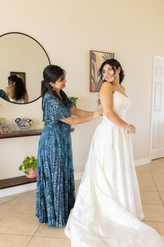 Bride Getting Ready Photos
